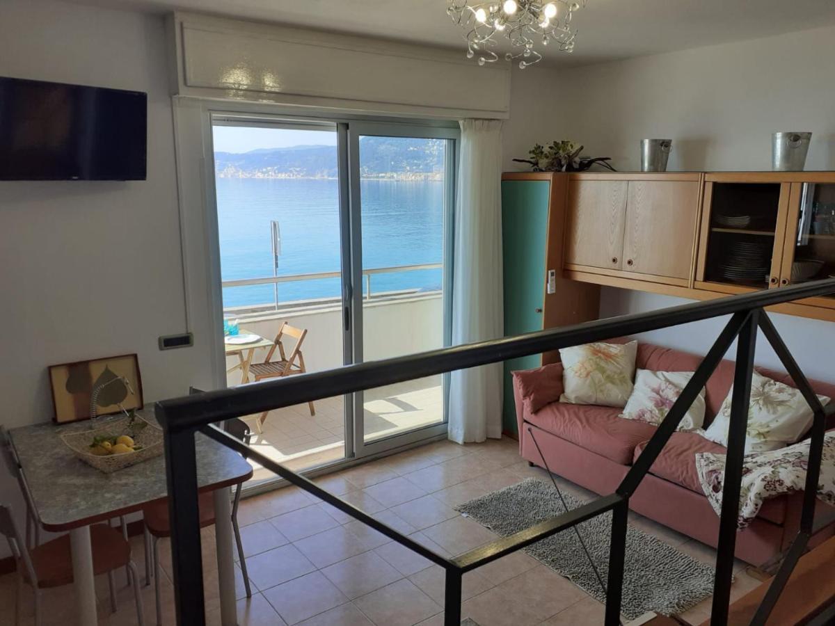 Apartament Cadorna Fronte Mare Alassio Zewnętrze zdjęcie